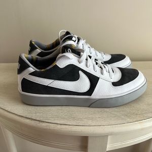 Nike Low top Casual Shoes-Brand New/Size 9.5/Plaid interior